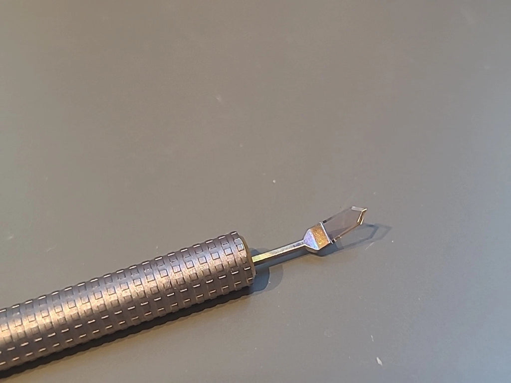 Diamontek Ophthalmology Cataract Diamond Knife Angled 440