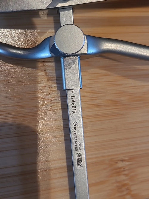 Aesculap Baby Bafour Retractor ob/gyn BV601R