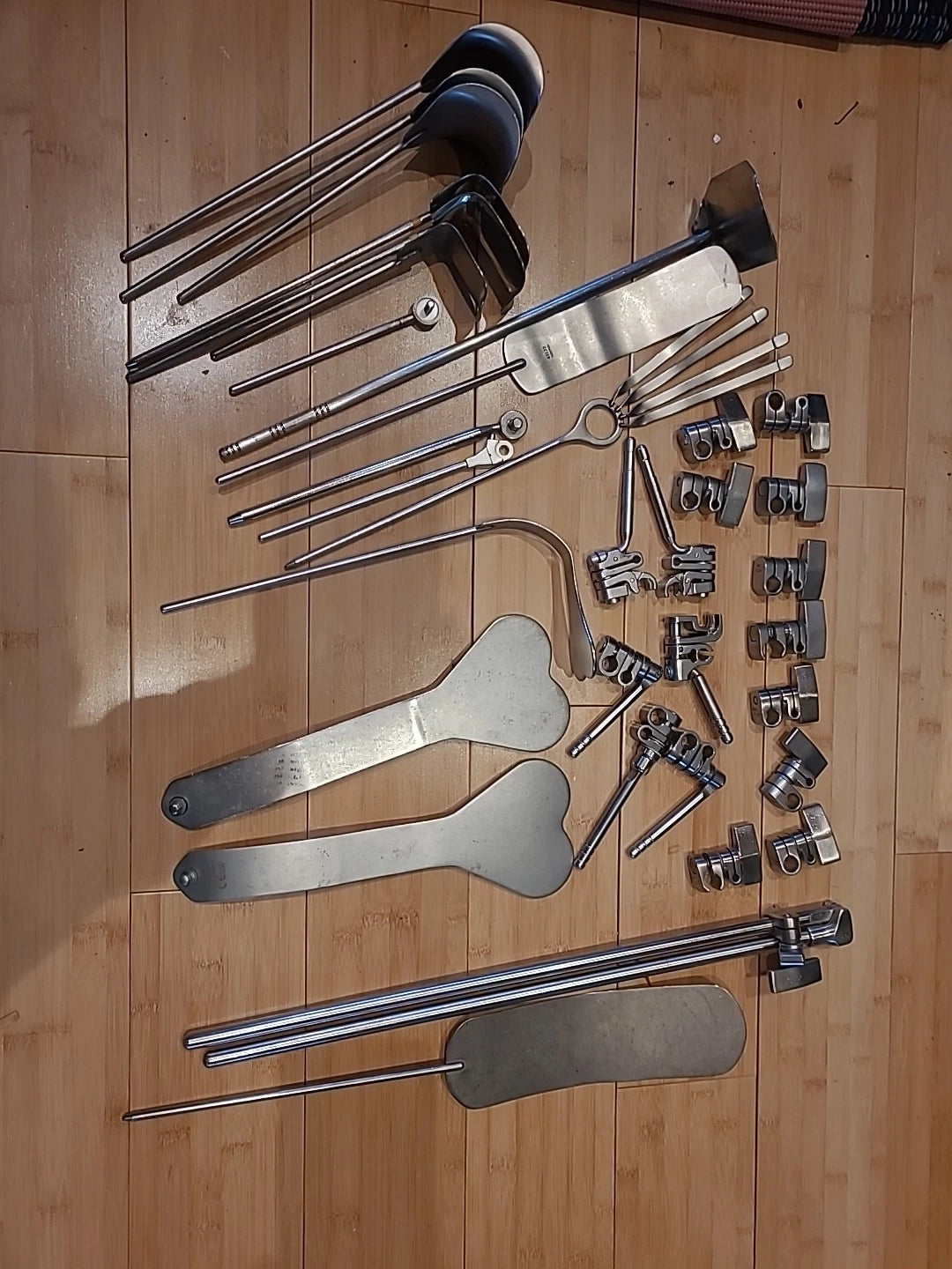 Thompson retractor Table Mounted Retractor Set Clamps And Extras
