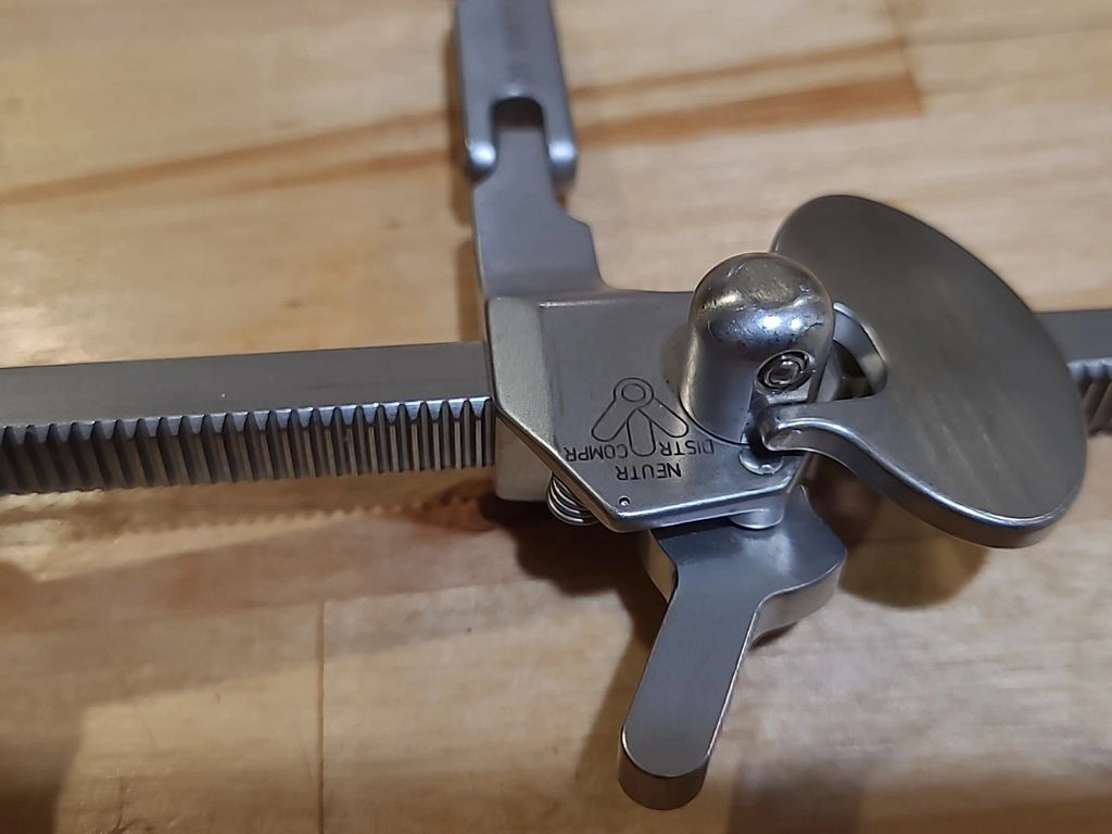 Depuy Neuro PLIF Spreader Dep Spine