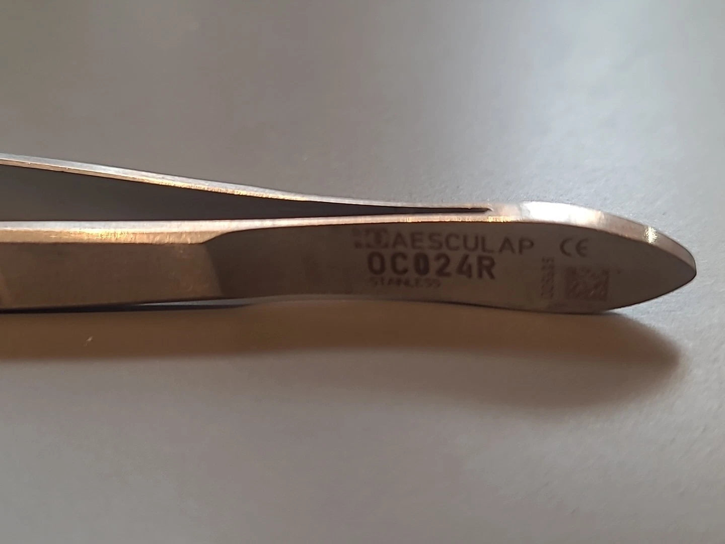 Aesculap Ophthalmology Cataract Forceps W/ TEETH OC025R