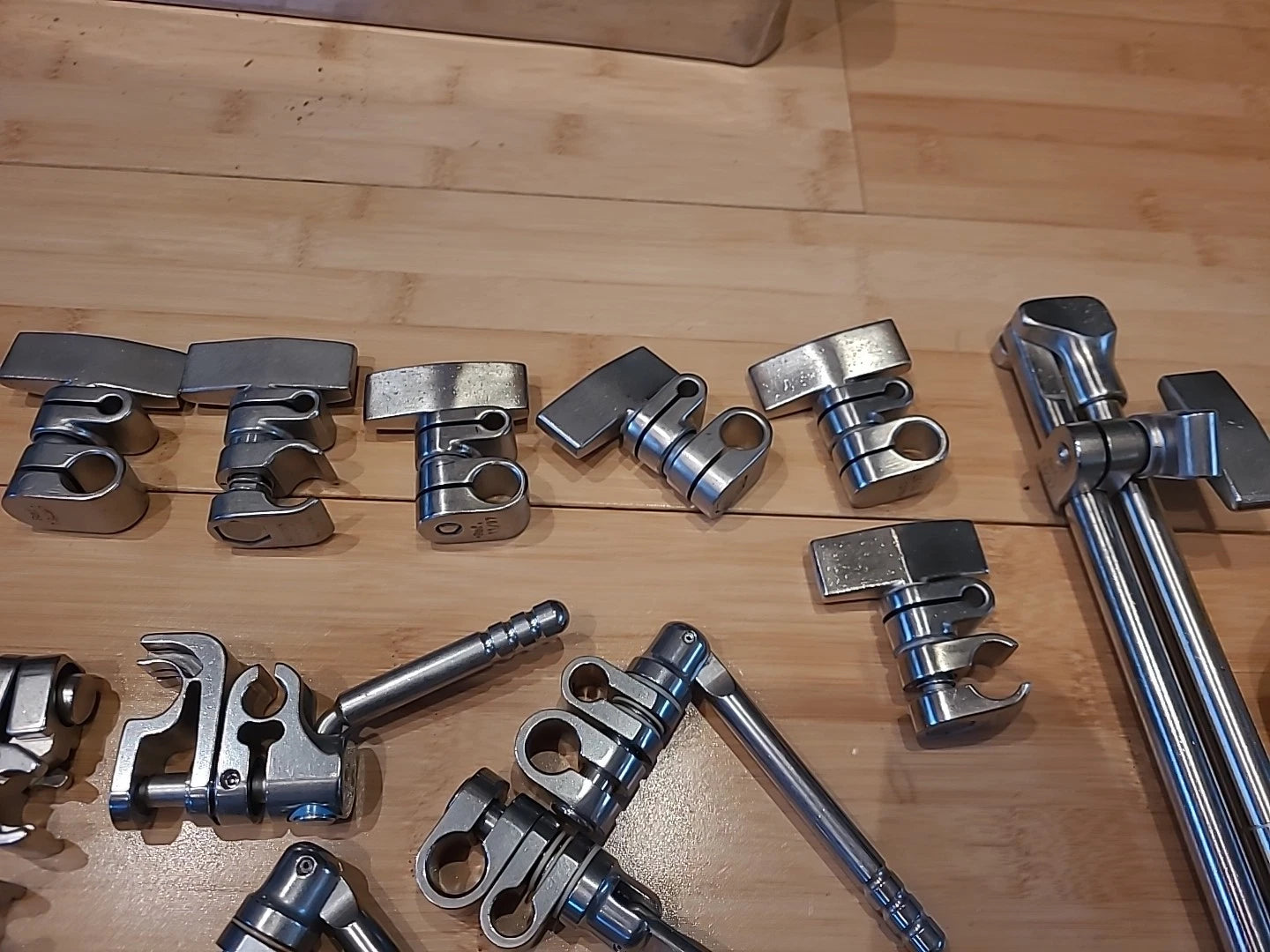 Thompson retractor Table Mounted Retractor Set Clamps And Extras