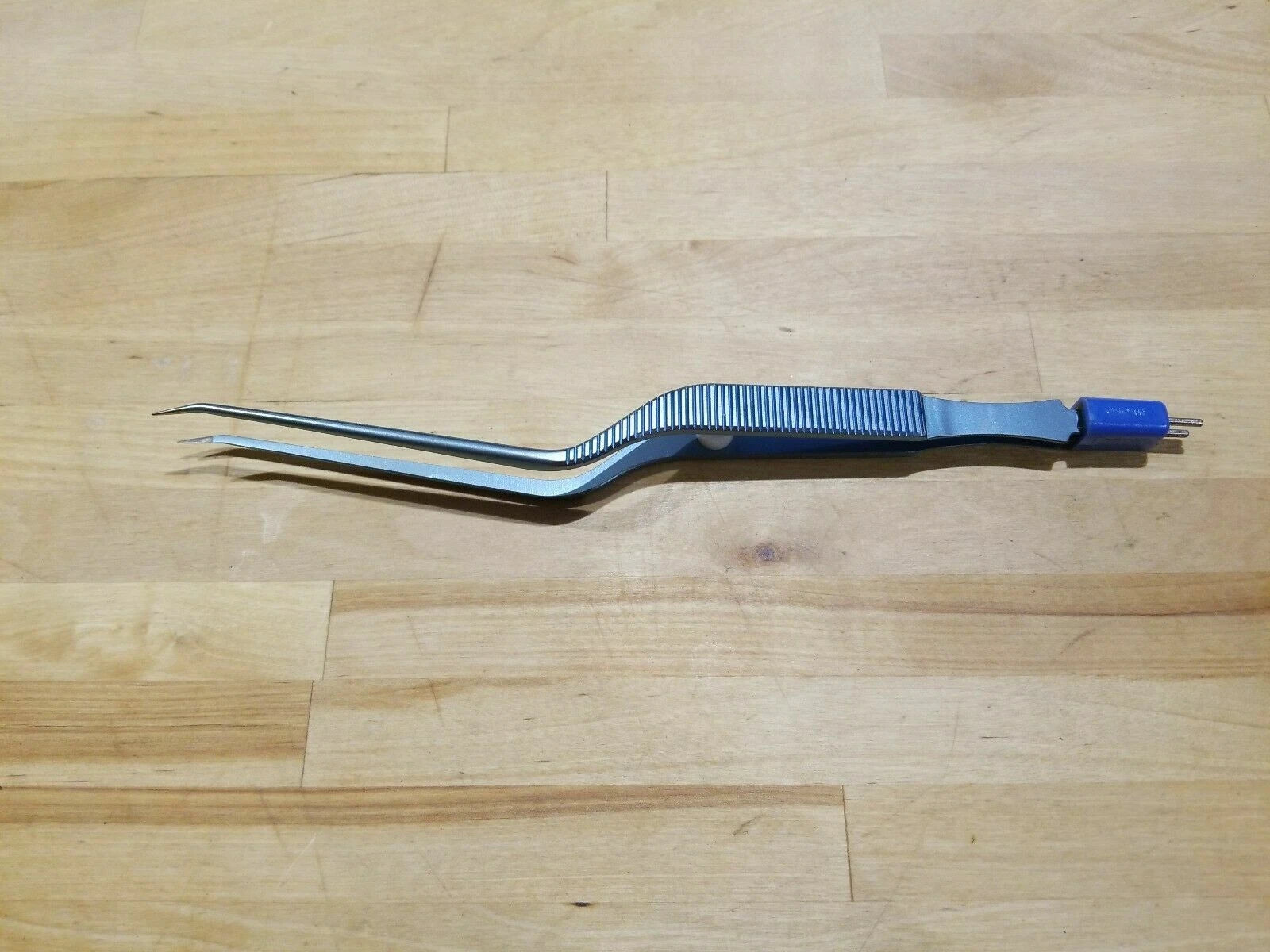 DS Codman 80-2942 Mallis Bipolar Non Irritating Titanium Forceps angled up