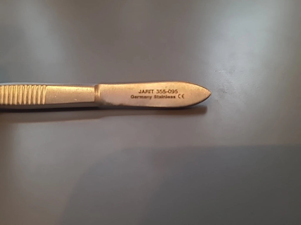Jarit Ophthalmology Cataract Forceps W/ Teeth355-095 NEW