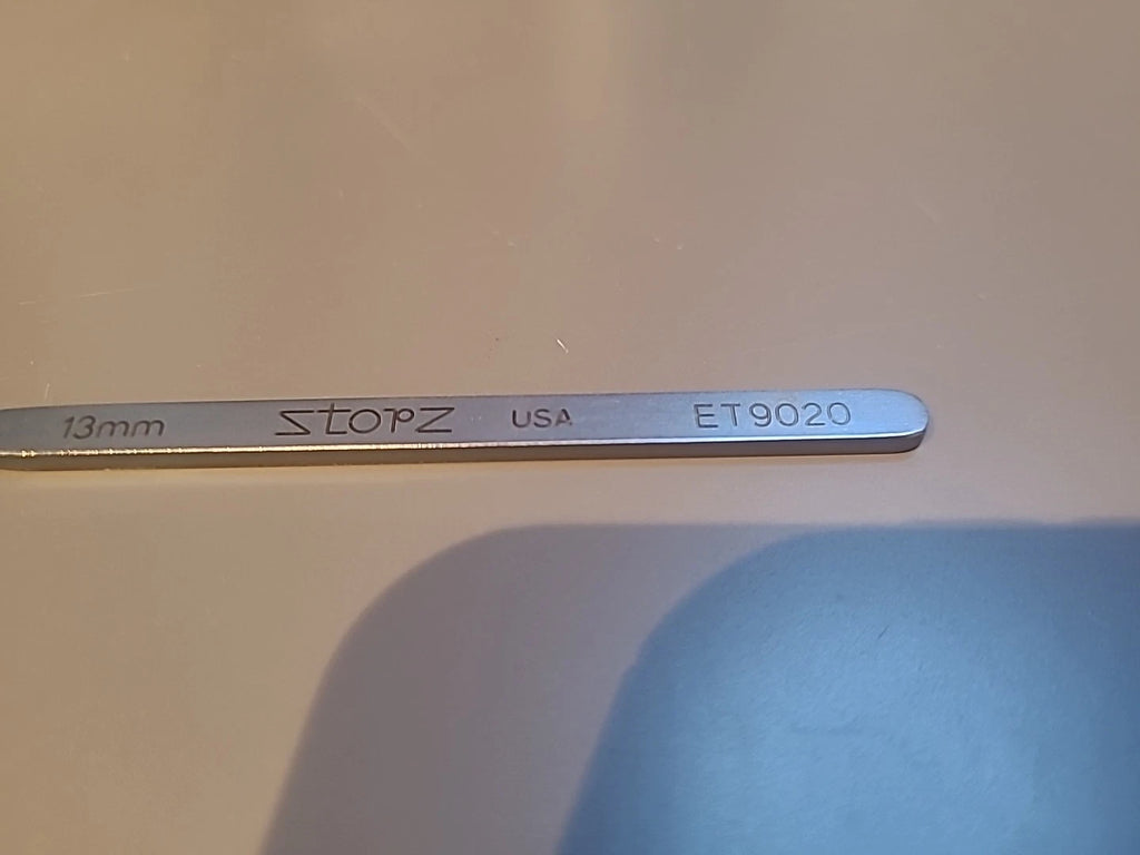 Karl Storz Ophthalmology Cataract Thornton Fine Ring Fix Titanium et9020