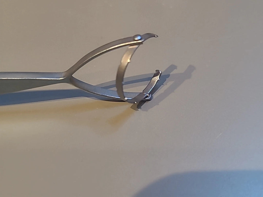 Karl Storz Ophthalmology Cataract Thornton Fine Ring Fix Titanium et9020