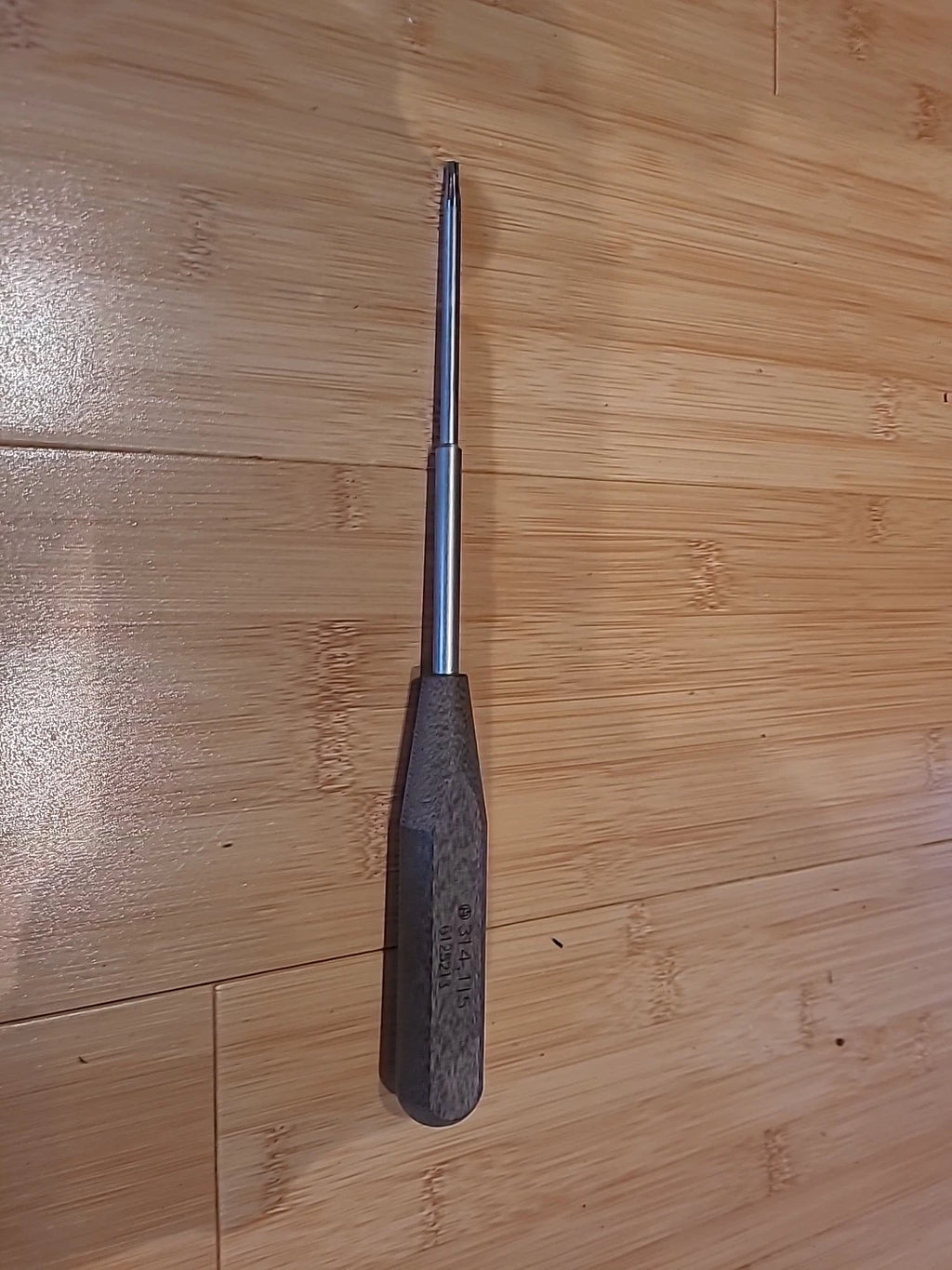 Synthes 314.115 Orthopedic Star T15 Star Driver