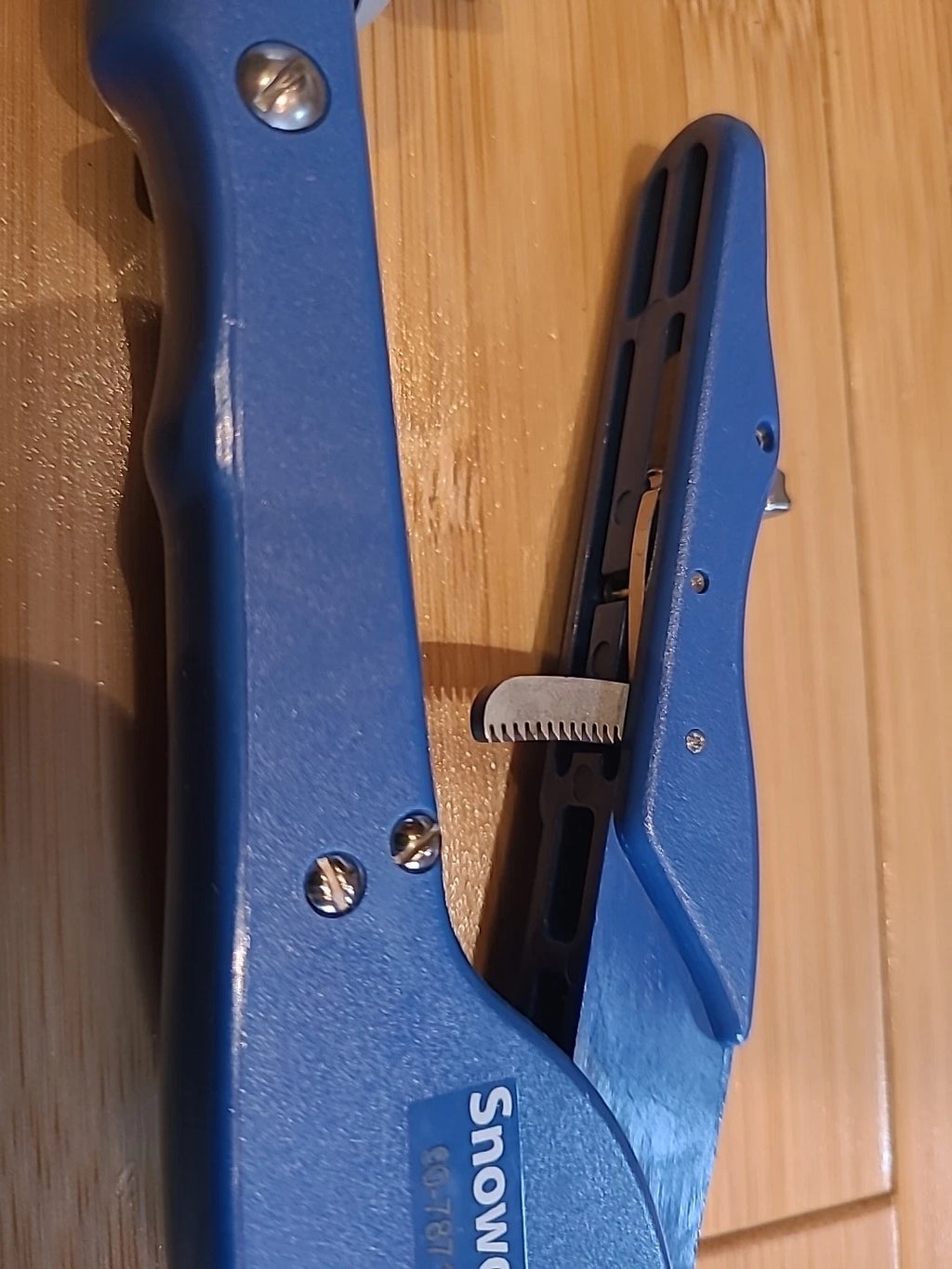 Snowden Pencer Laparoscopic Flat Nose Grasper Locking Perfect Condition