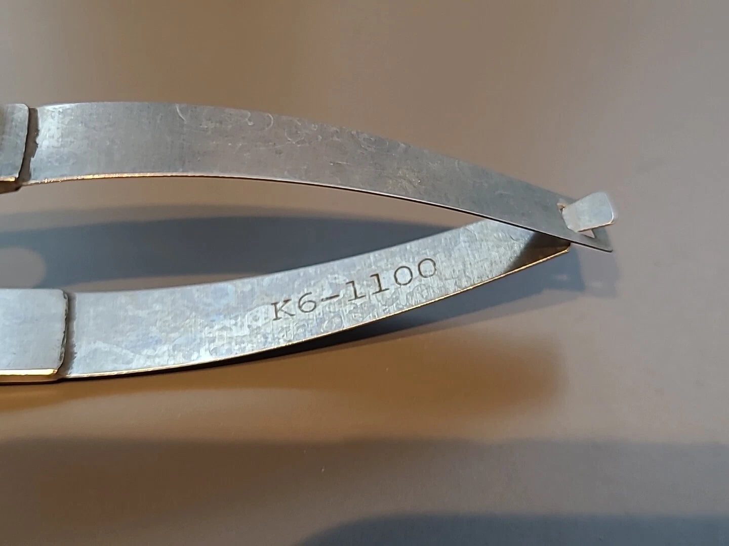 Katena Ophthalmology Cataract Locking Holder k6-1100