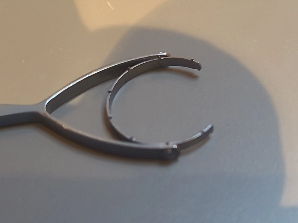 Karl Storz Ophthalmology Cataract Thornton Fine Ring Fix Titanium et9020