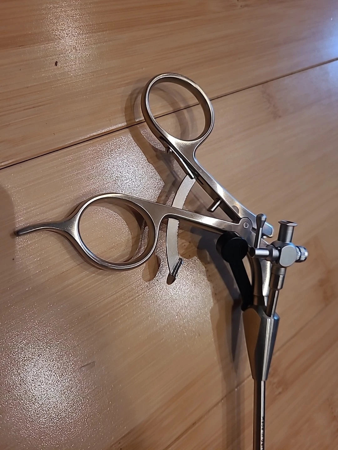 Kumar Laparoscopic Grasping Clamp kc-002