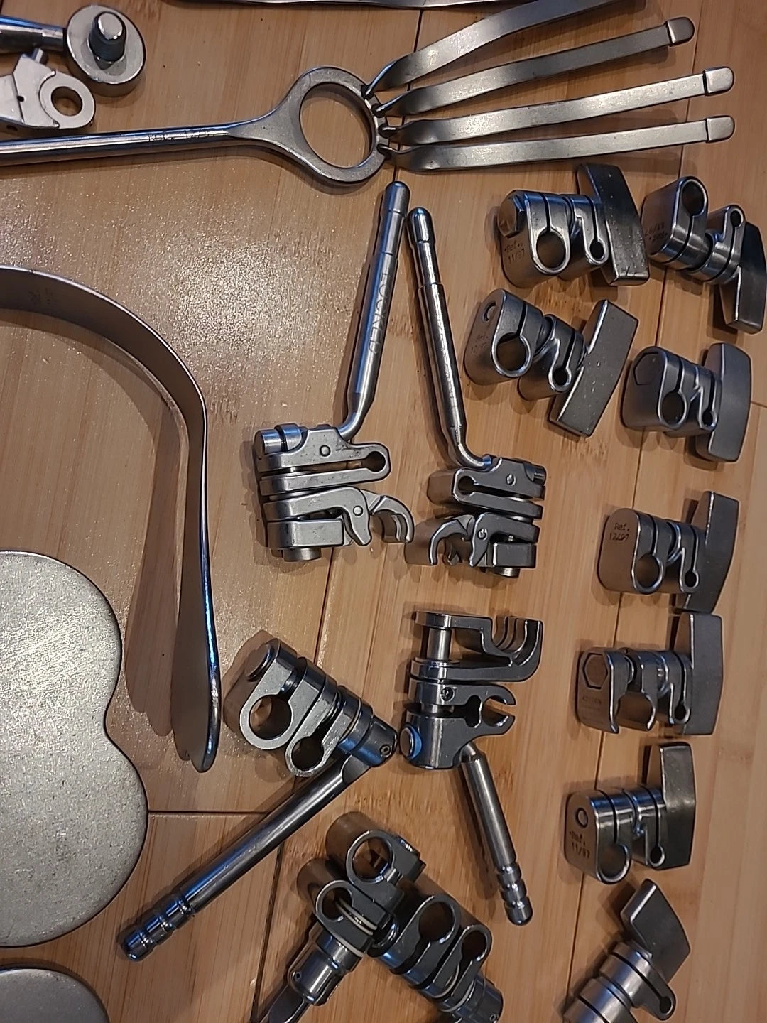 Thompson retractor Table Mounted Retractor Set Clamps And Extras
