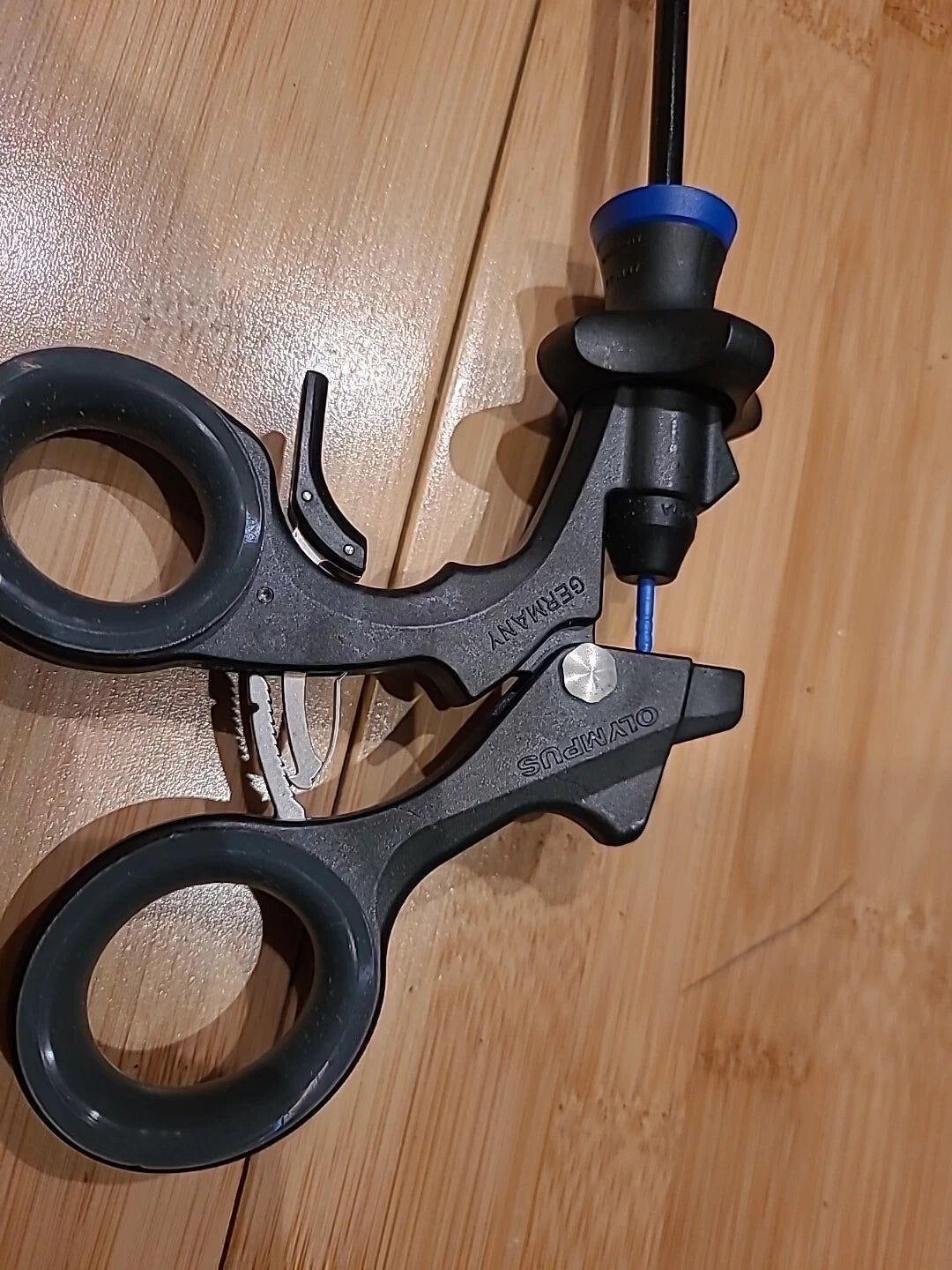 Olympus Laparoscopic Ratcheting Grasper