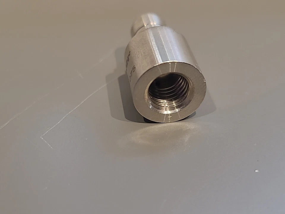 Stryker Light Source Adaptor 233-050-075
