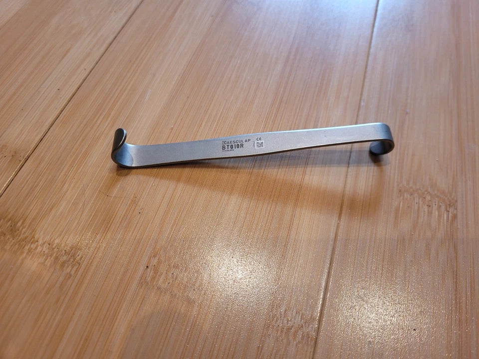Aesculap Wound Retractor BT010R
