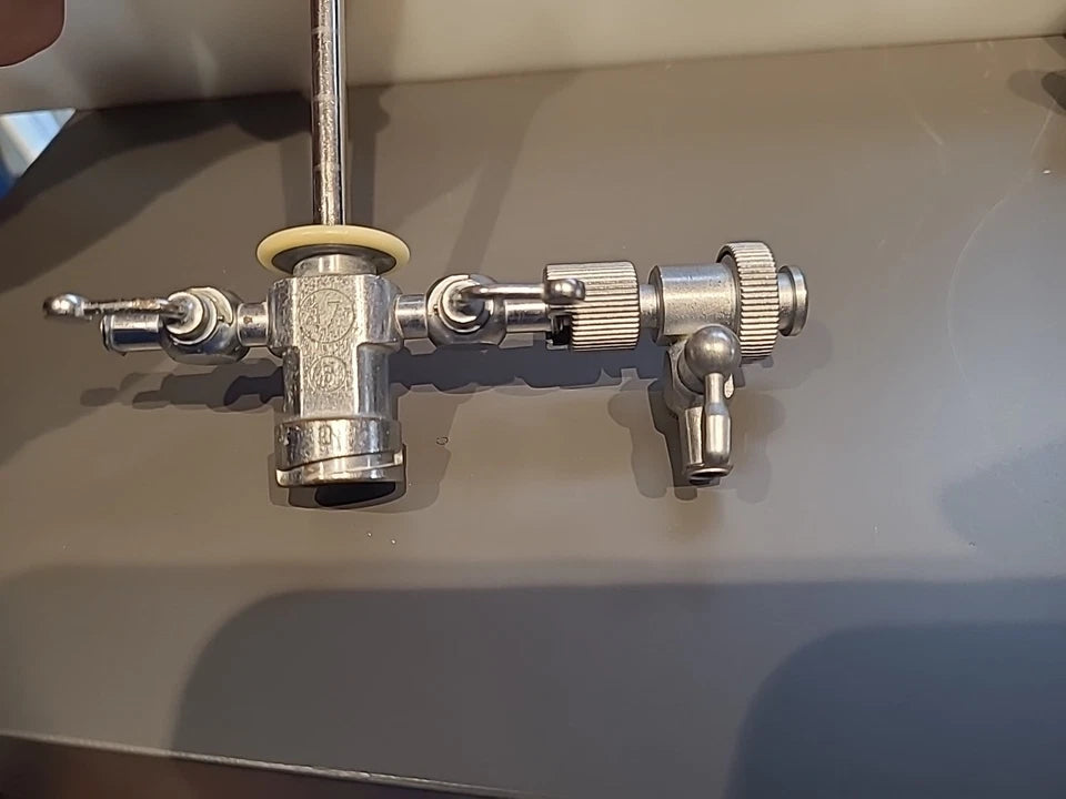 Urology Stopcock With Seal Bridge Extension Storz Adaptor